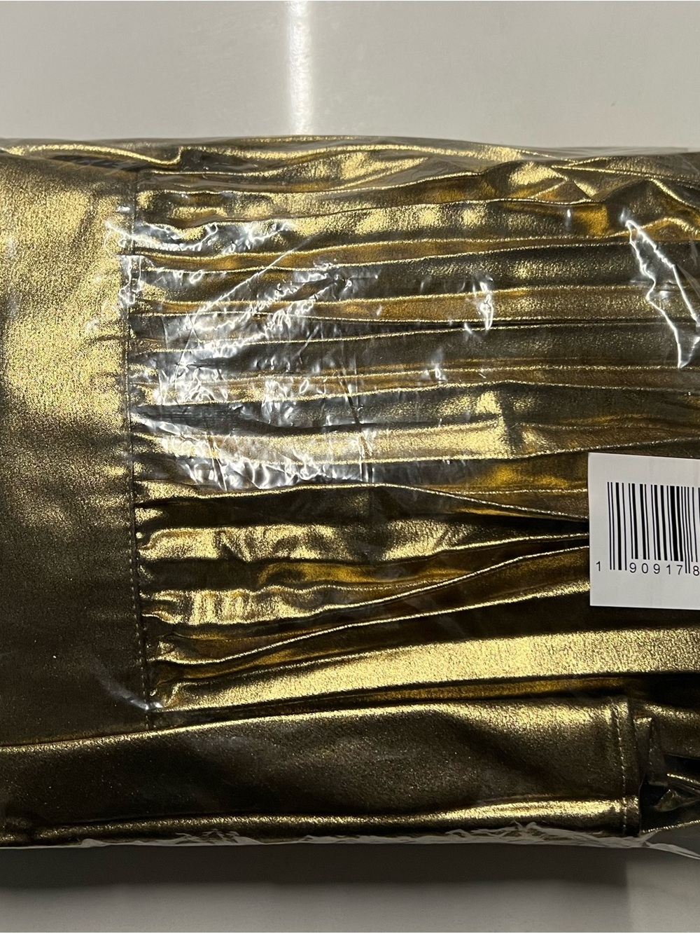 Free Assembly
Women’s Pleated Metallic Maxi Skirt (Gold) - Picture 5 of 7